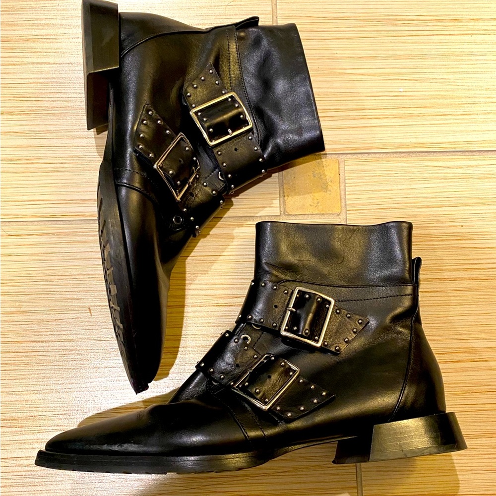 Capezzani Leather Studded Ankle Boots